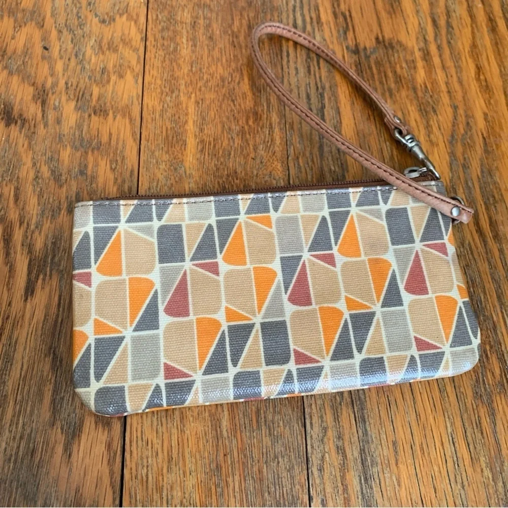 Fossil Key-Per Leather Wristlet Geometric Warm Color all-over print 4